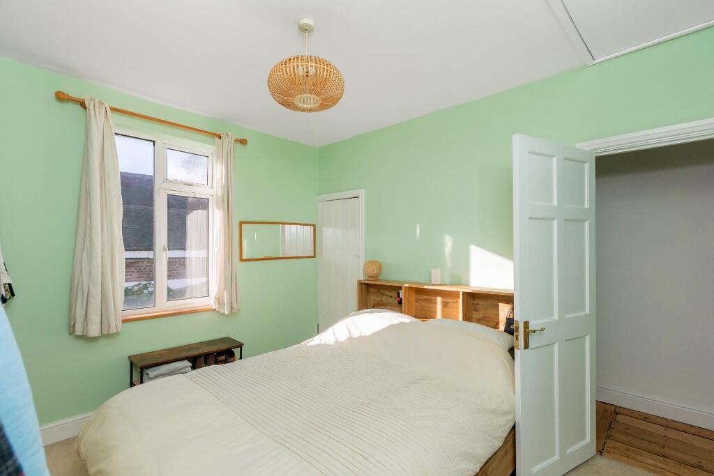 0M2SVP - Bedroom B.jpg