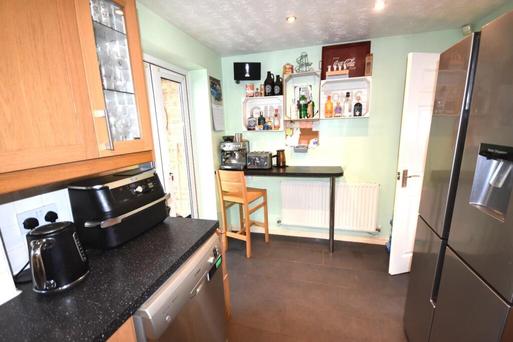 BREAKFAST KITCHEN