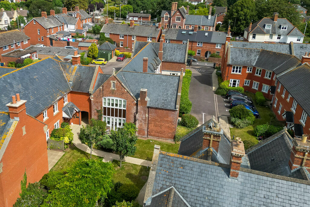 26 Armada Court -...