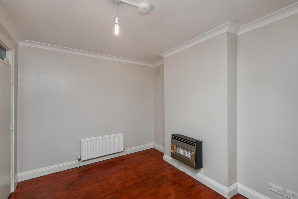 Ground Floor Flat, 37 St Stephen's Road, Bow, London E6 1AN