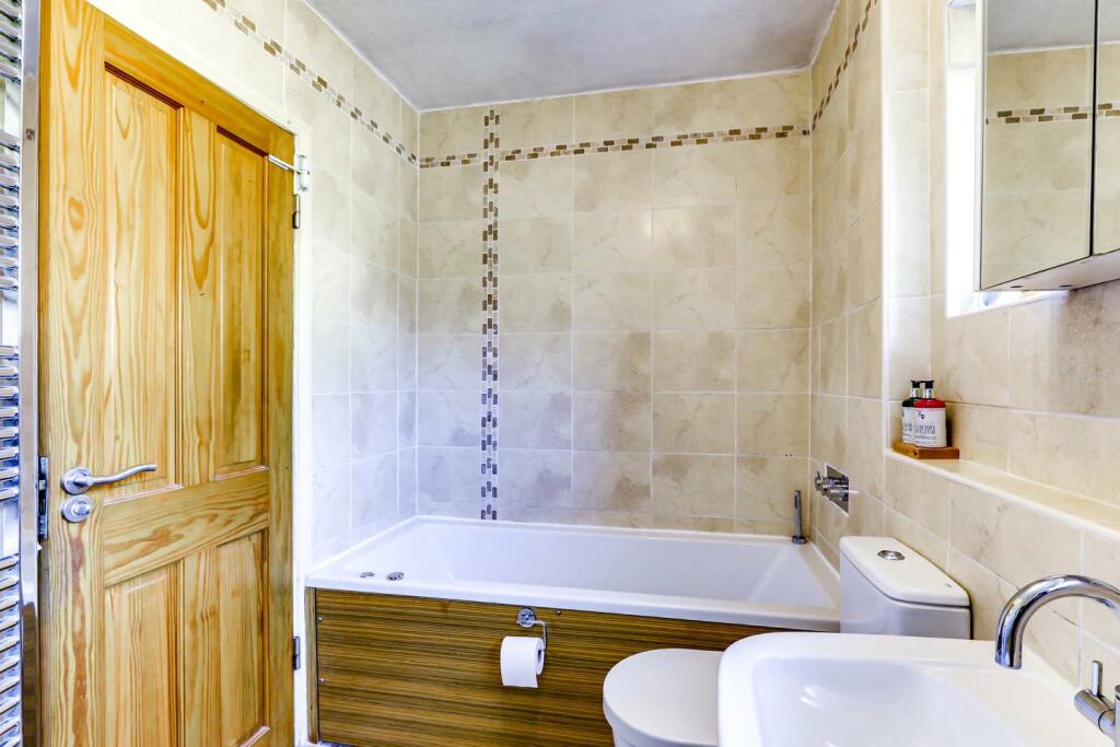 Luxury Bath/Shower Room