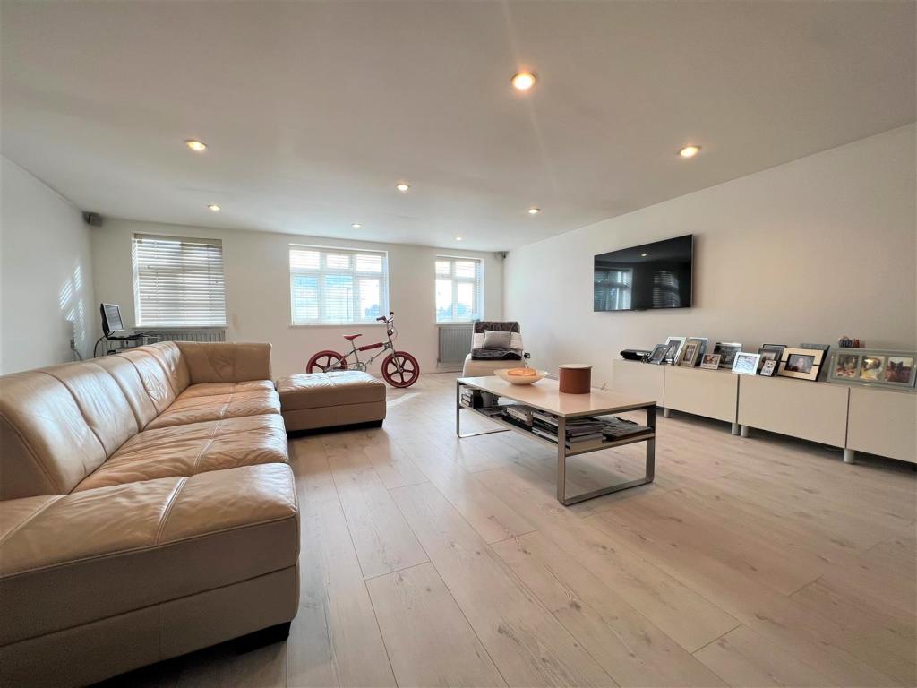 Living Room.jpg