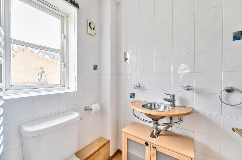 1329521-19-6880b7...