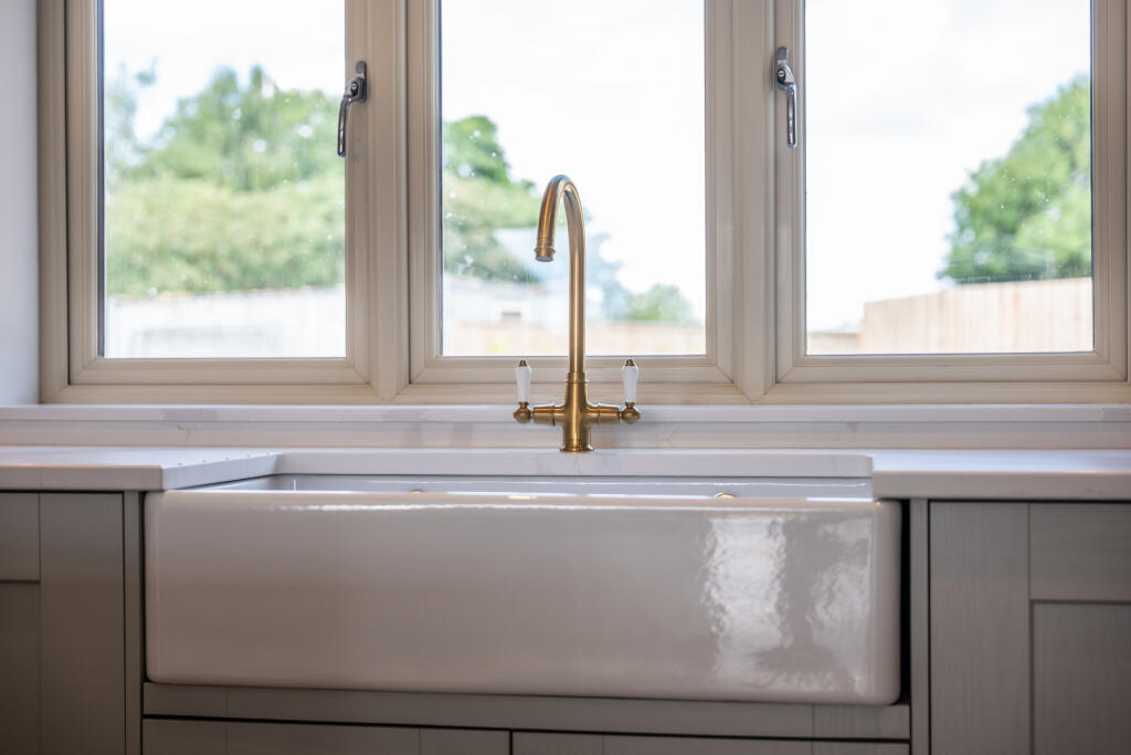 Belfast sink