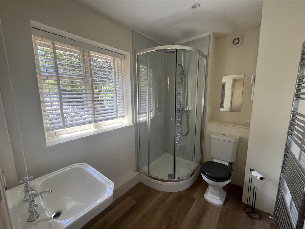 Shower Room.jpeg