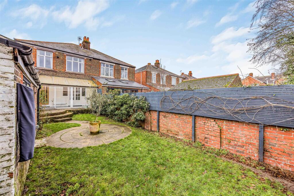 11 Torrington Road, Portsmouth-Small-PorticoMarket