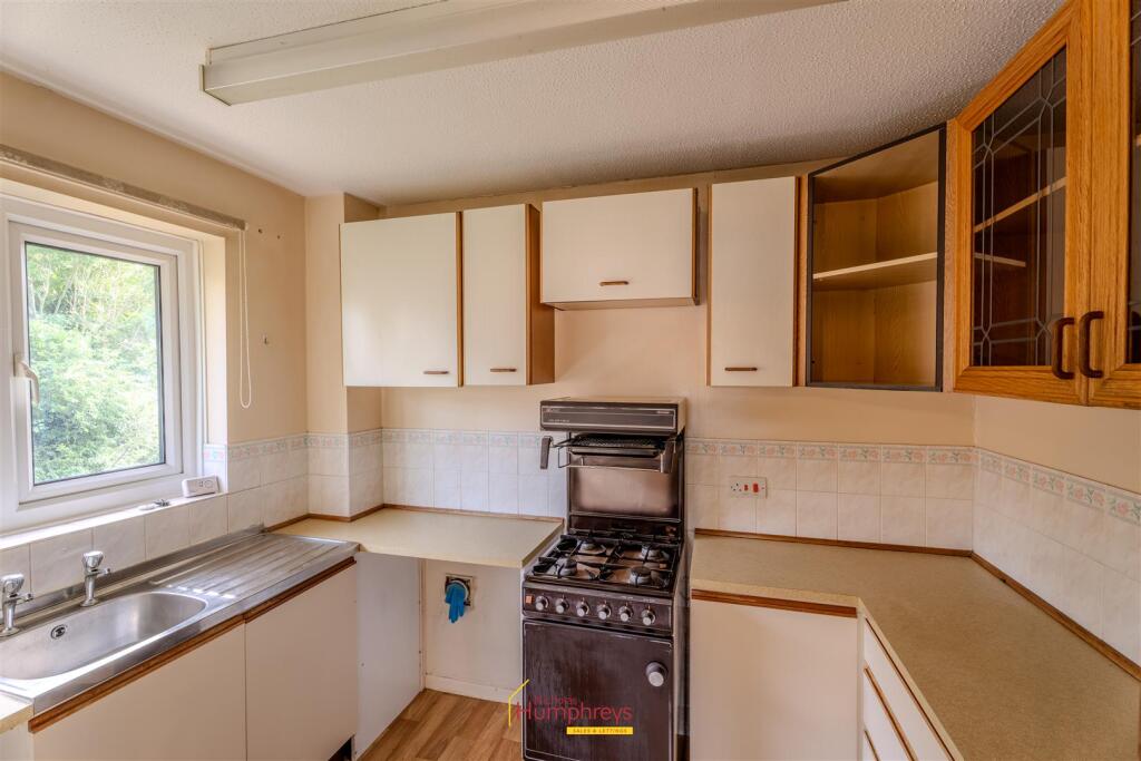 74 Leigh Gardens-08.jpg