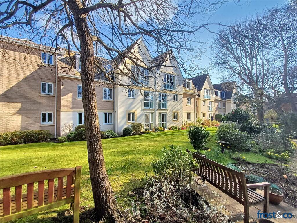 Churchill Lodge
