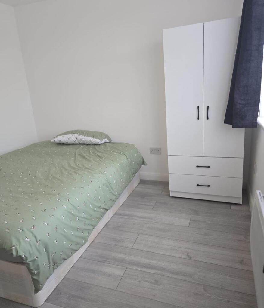 WhatsApp Image 2025-07-25 at 17.40.52 (4).jpeg