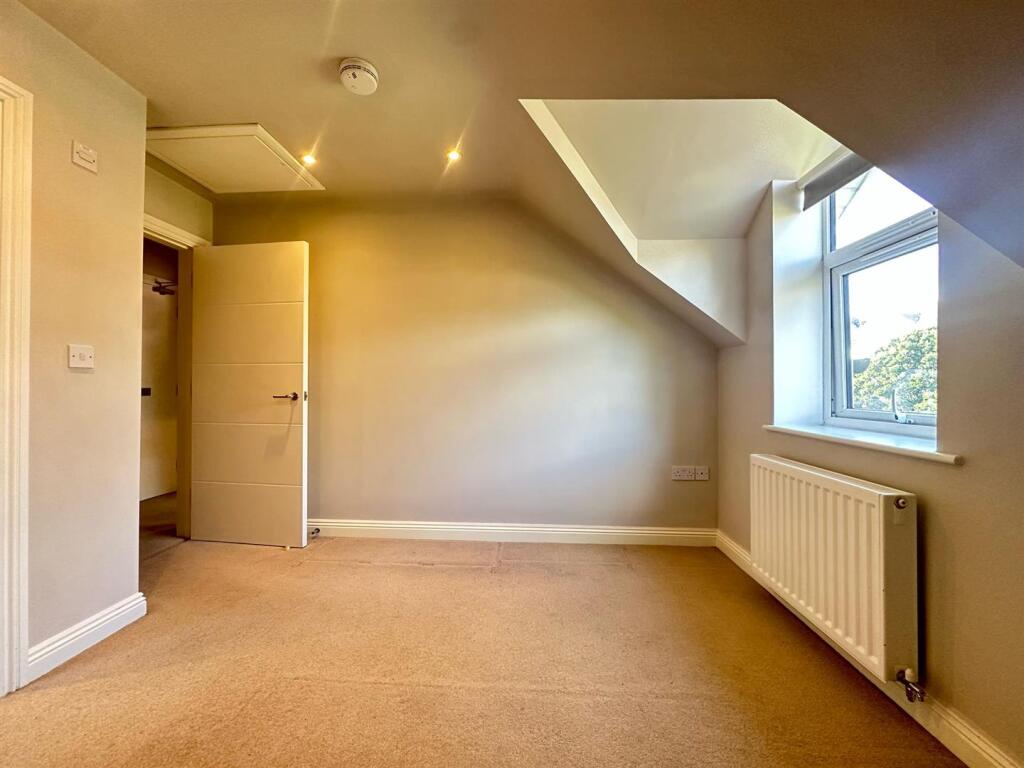 WhatsApp Image 2025-02-25 at 09.33.16_4f02c949.jpg