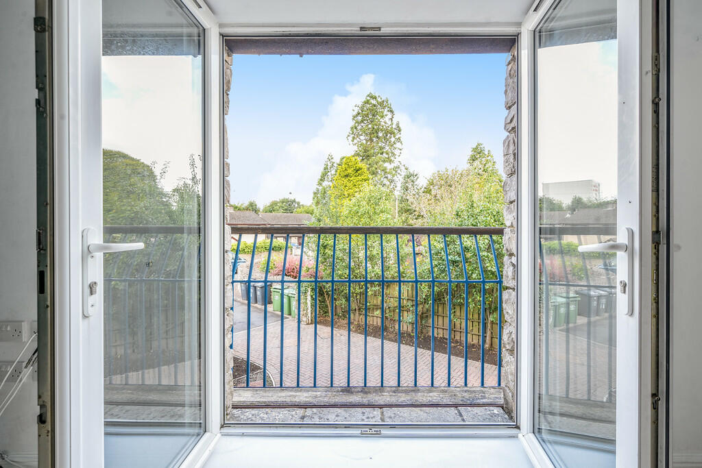 Views to the fron...