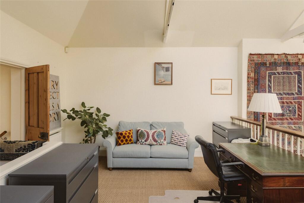 Office/ Bedroom