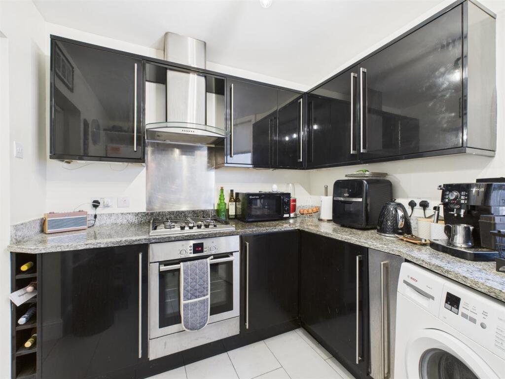 Kitchen Alternate View