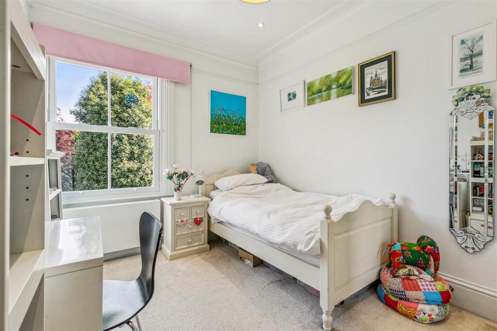 Prebend Gardens, W6 - for sale