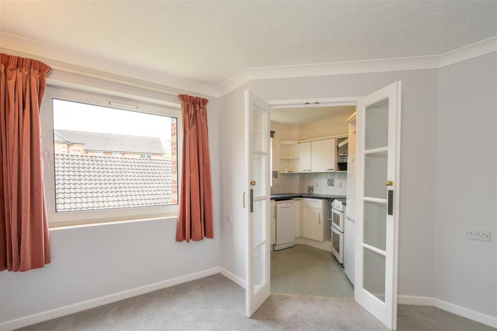 Doors to Kitchen.jpg