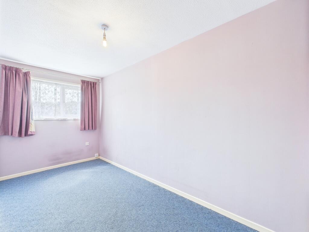 CAM01909G0-PR0377-STILL011