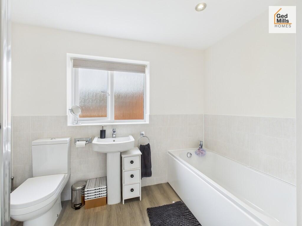 CAM04261G0-PR0070...