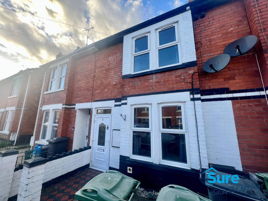 Kitchener Avenue. GL1 