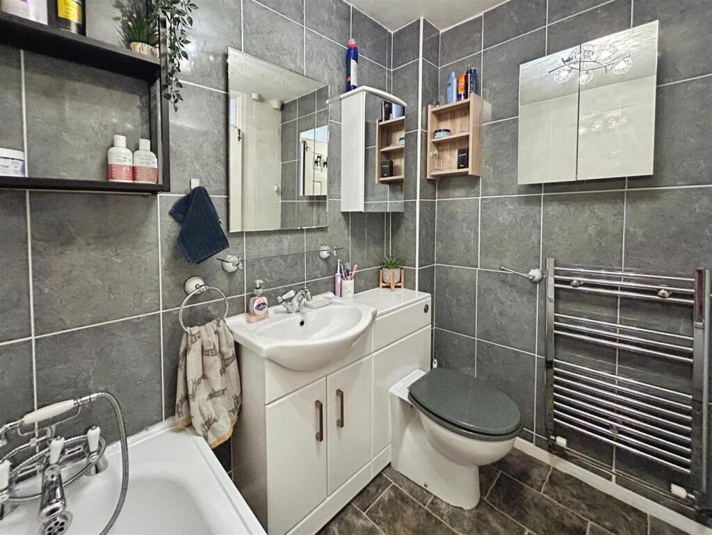 ace862ce--4649-AF3A-EFACA1FAABE7-17532-00000C09B20