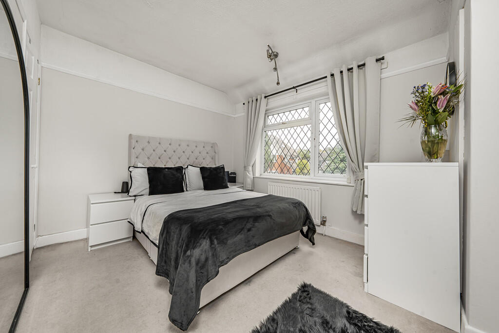 Photo Oct 08 2025...