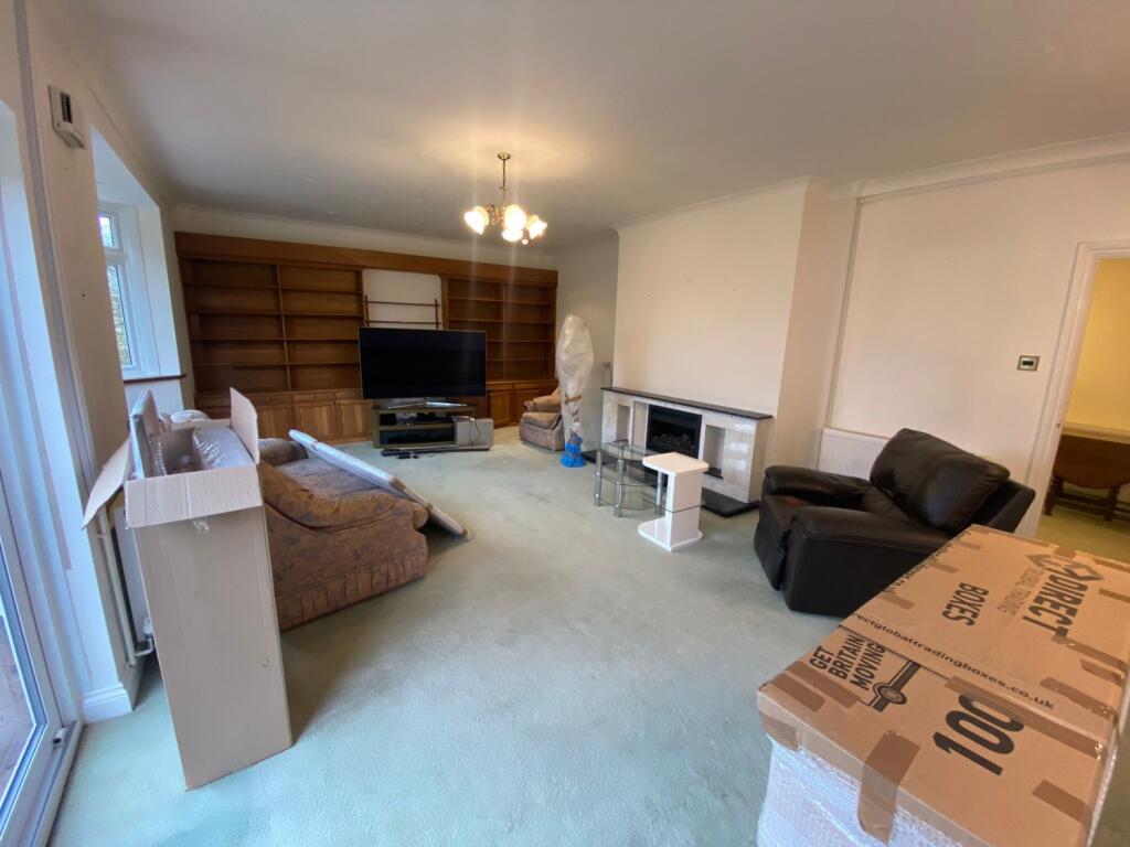Lounge 2