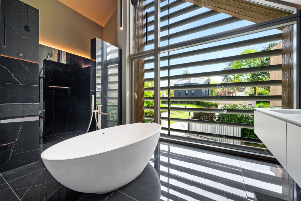 Show Home En Suite