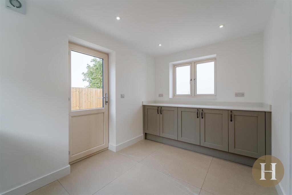 Hadleigh Estate Agents-4.jpg