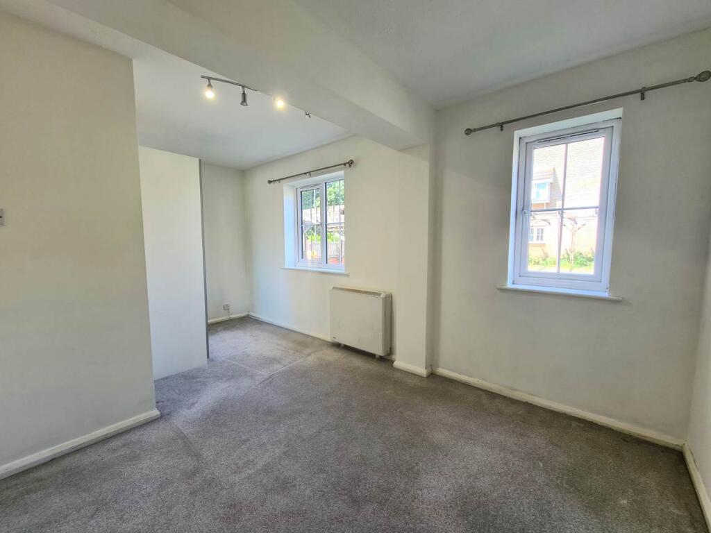 64 Hay Leaze Bedroom