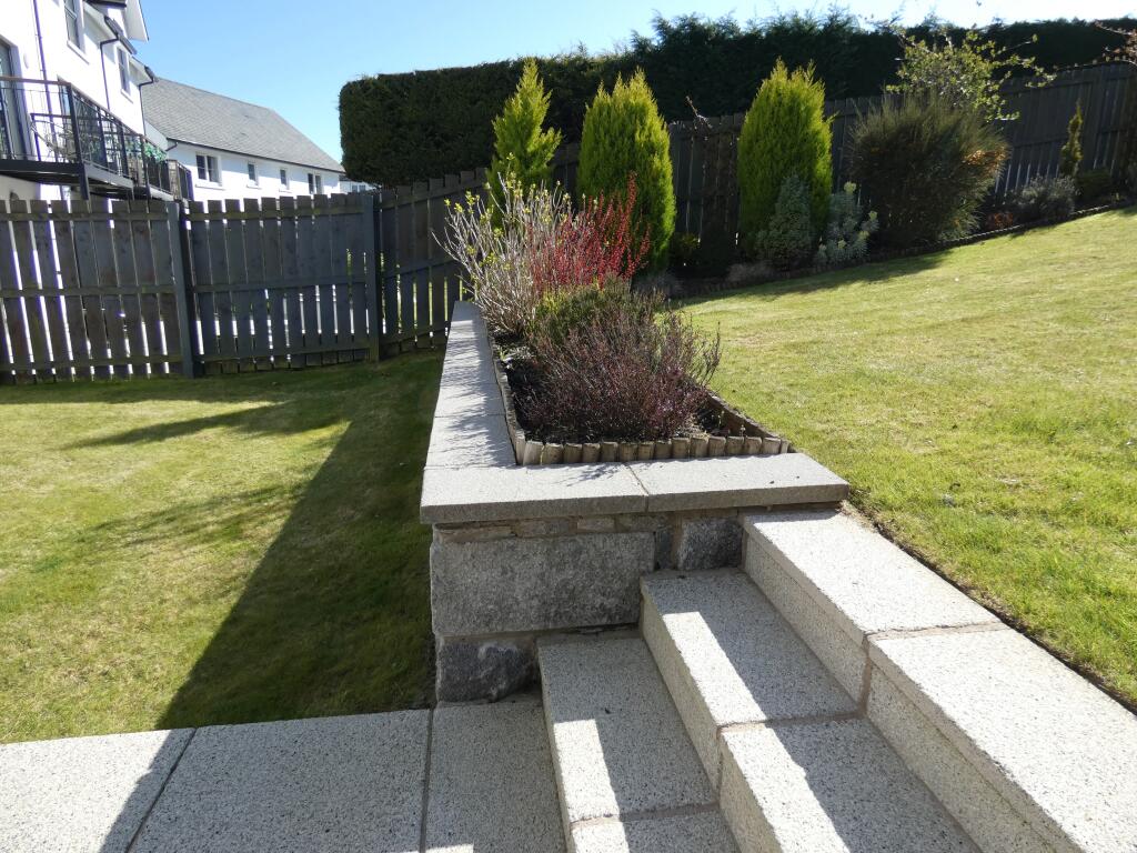 GARDEN / PATIO