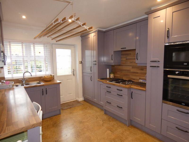 Kitchen/Breakfast /dining room