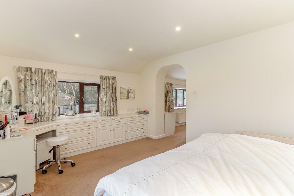 Master Bedroom - B.jpg