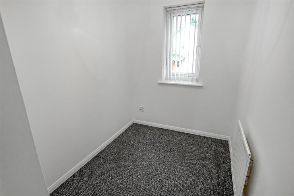Bedroom 3 1.jpg