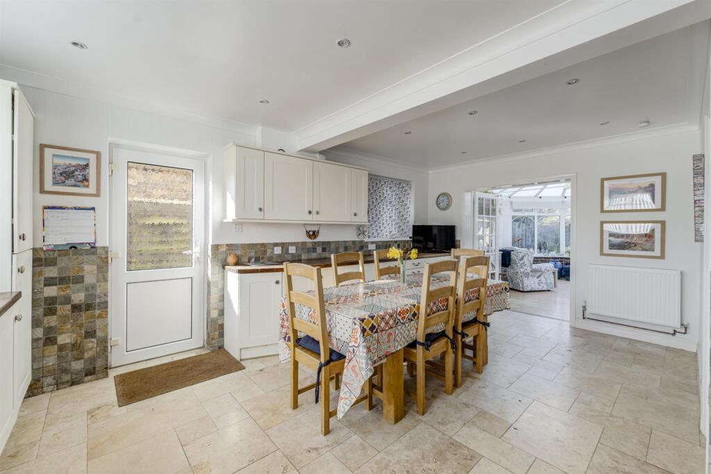 16 Ruston Park Final-7.jpg