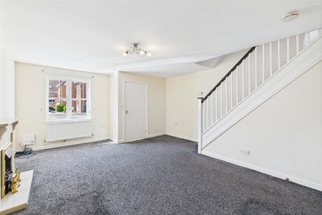 CAM03162G0-PR0252-STILL006