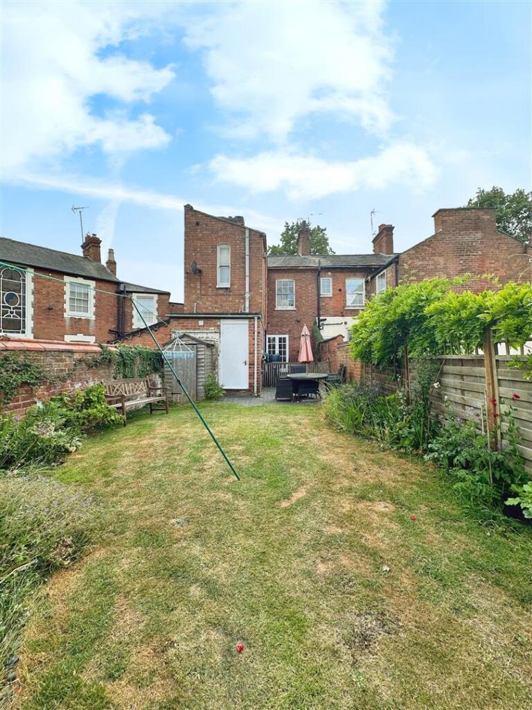 6f51fe35--43E7-8DBC-0B5878657260-16531-0000068BE37