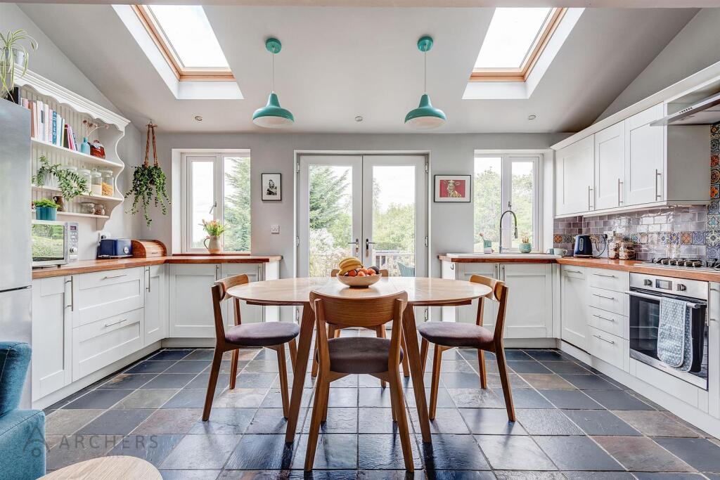 5ToftwoodAve(Interior)(4of41).jpg