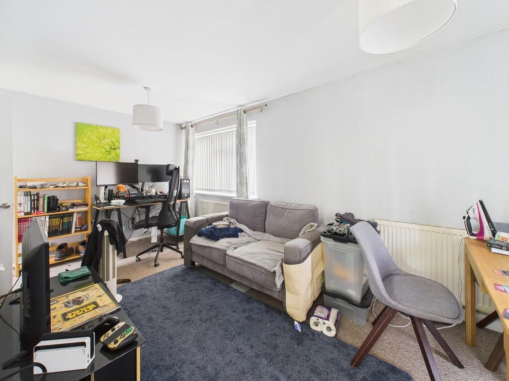 CAM02089G0-PR0526...