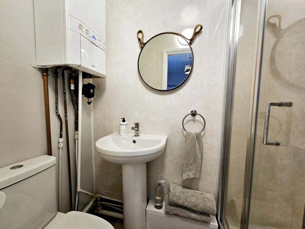 43c6e7a4-74ec-42e5-98a5-ef58ecc21dc1