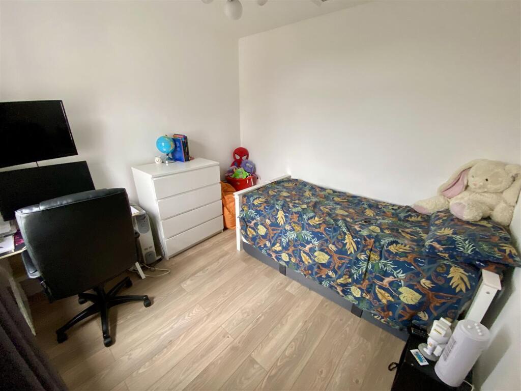 Bramleys Estate Agents - Knowles Hill Road - Dewsb