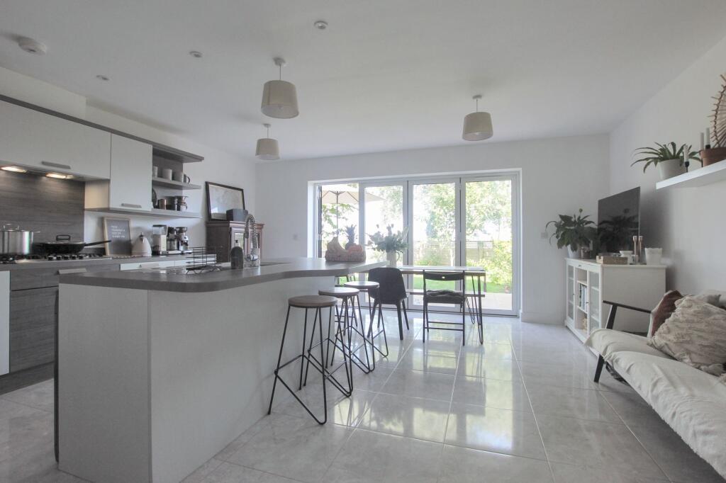 Kitchen/family room