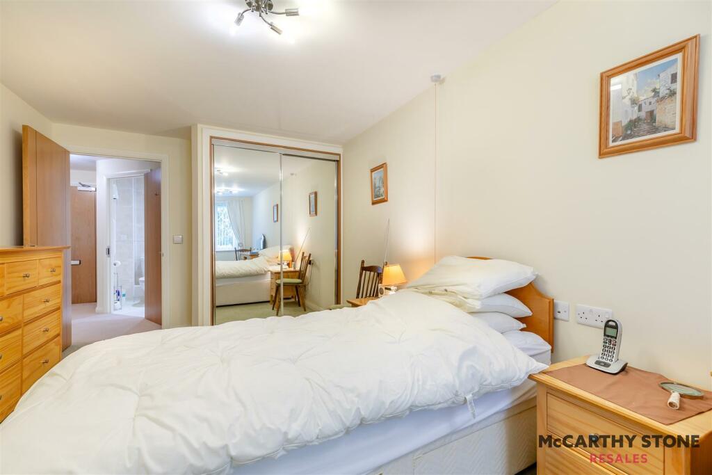 8610186-interior04.jpg