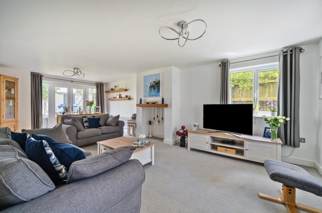 1300724-6-683db01...