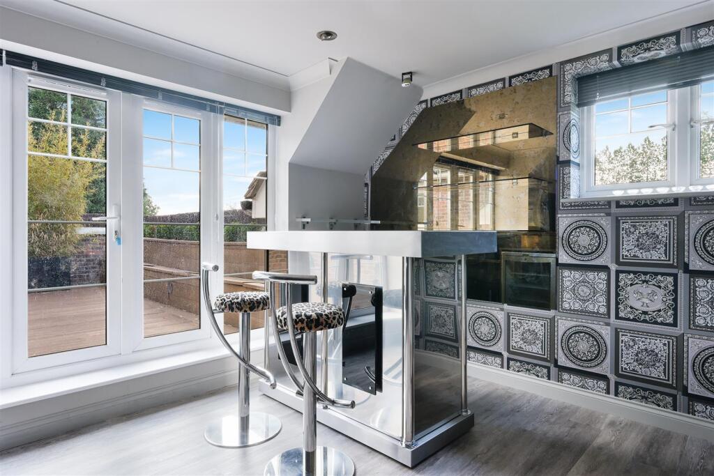 KINGSWOOD GRANGE, FLAT 24- (15).jpg