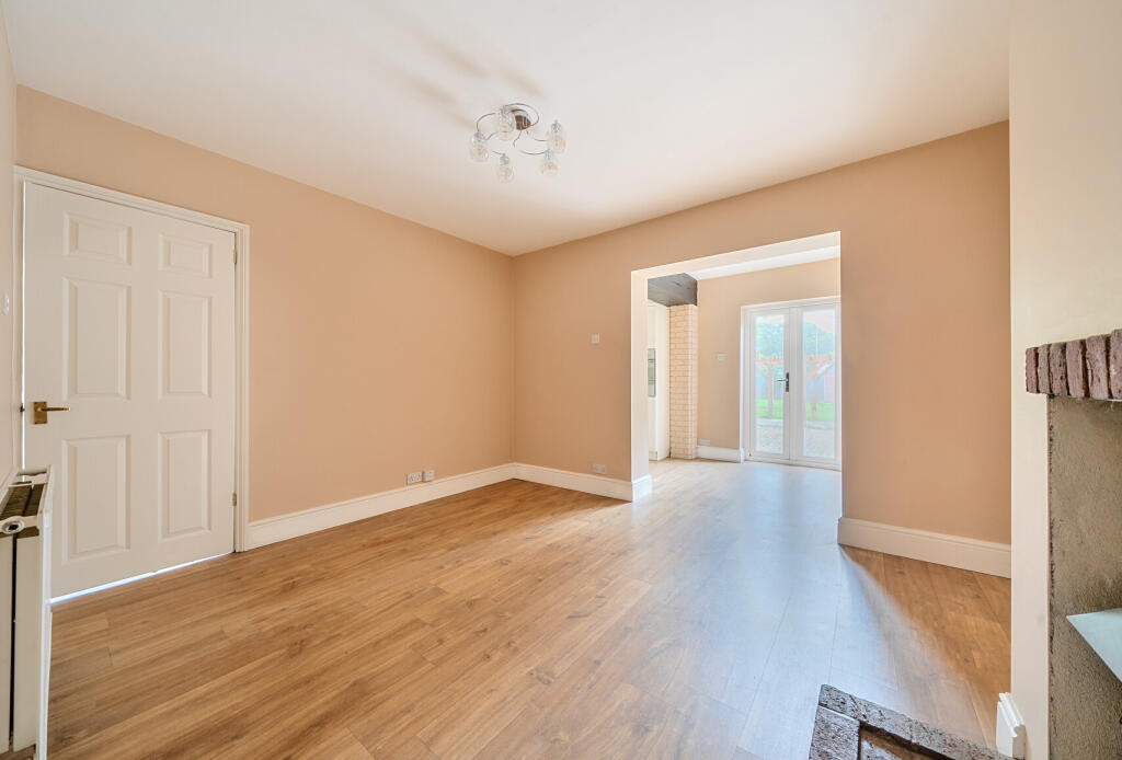 1304516-8-6846f95...