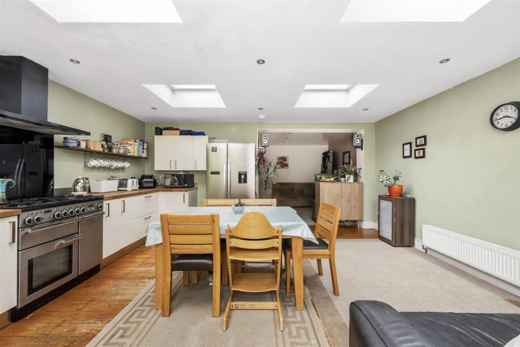 Kitchen/Breakfast Room