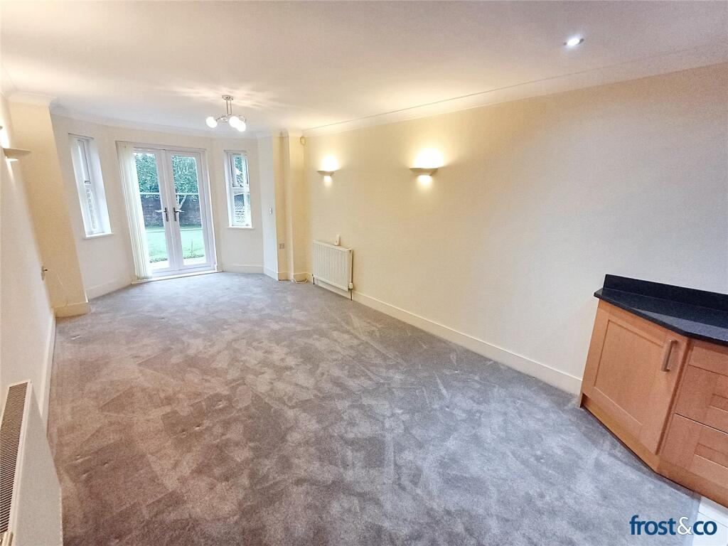Living/Dining Room