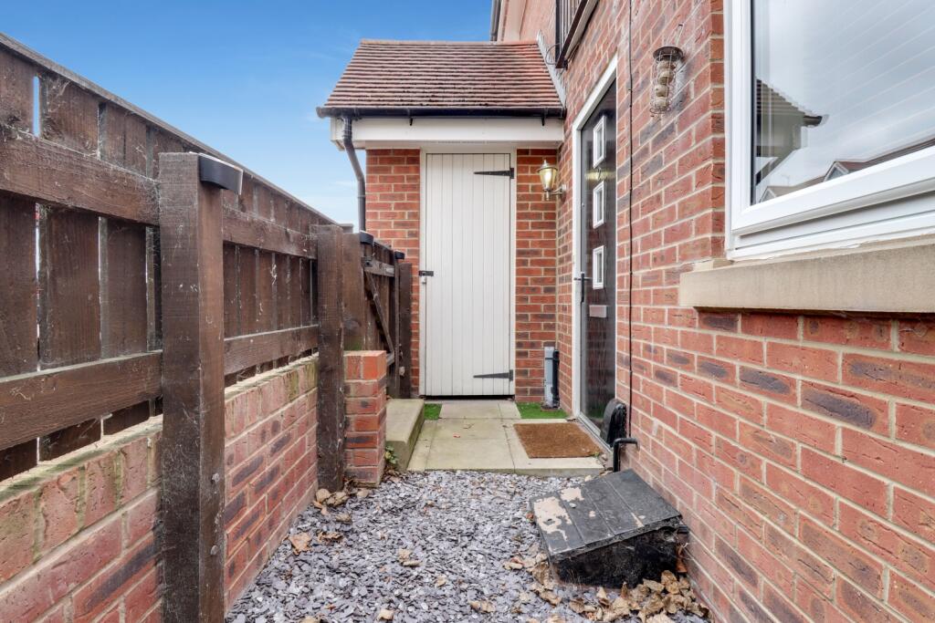 17- Rob Hammond EweMove Pontefract