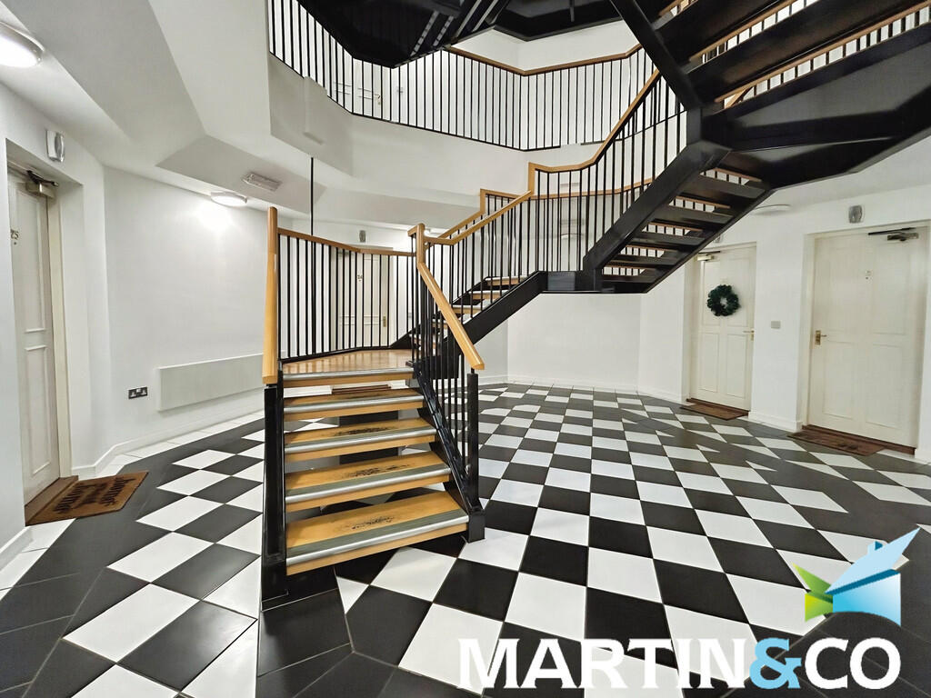 98bf66cb-WhatsApp...