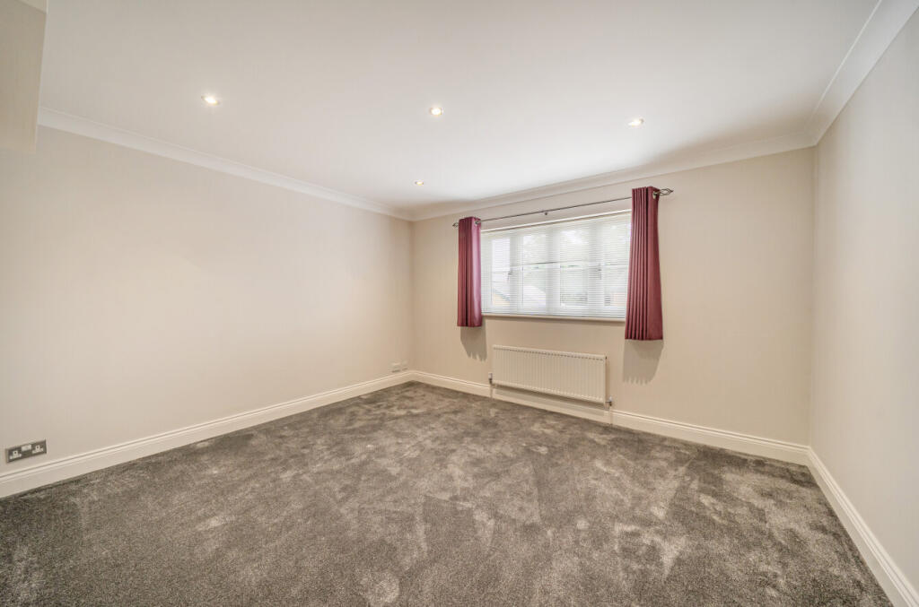 1350380-6-68cabb4...