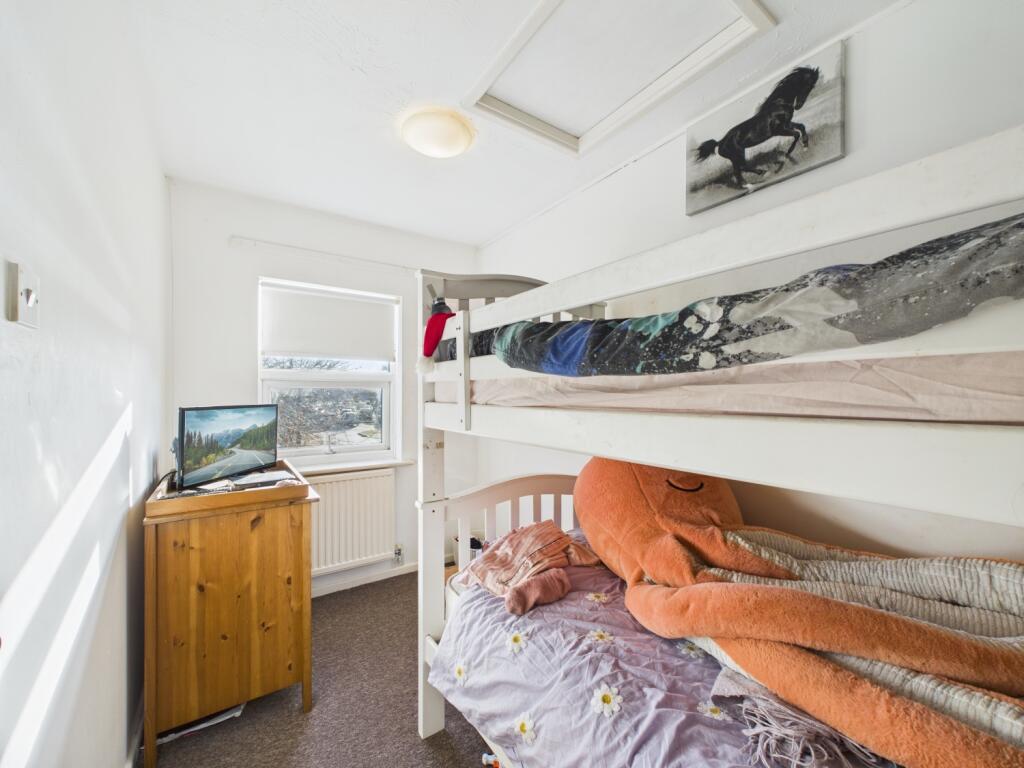 CAM02023G0-PR0186-STILL009